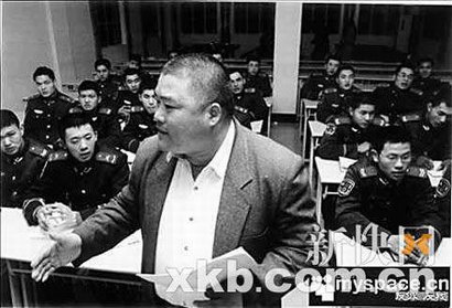 百度胖 老师吧上海市公安局轨道交通分局石宇玉老师求救 微信抖音快手百度贴吧百科图片视频知道搜索上海胖  ...