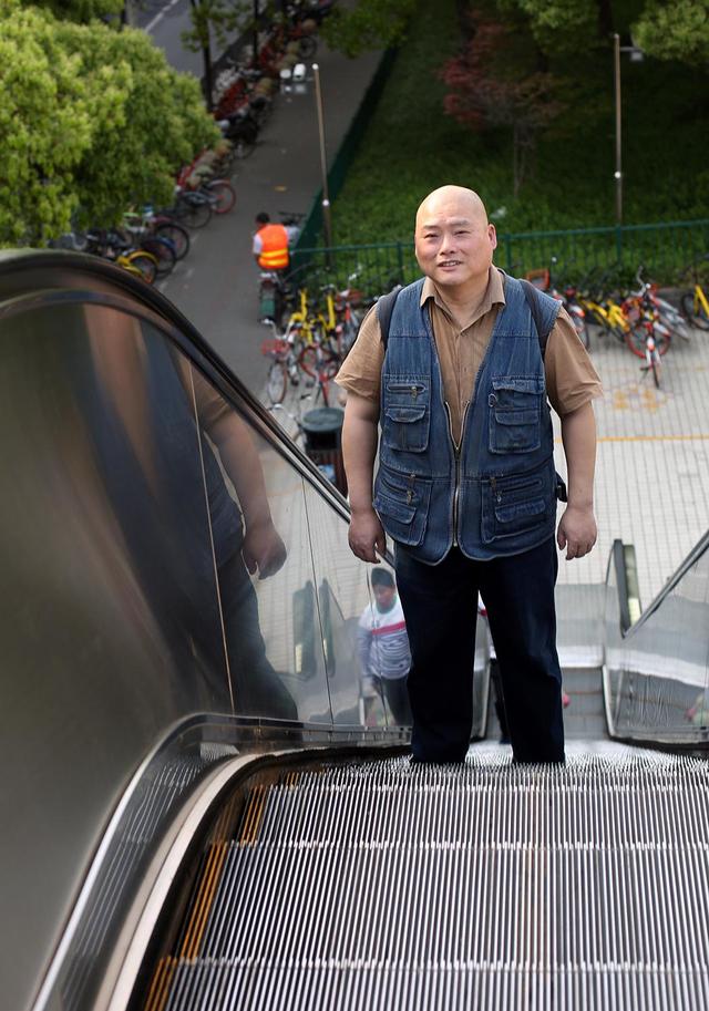 百度胖 老师吧上海市公安局轨道交通分局石宇玉老师求救 微信抖音快手百度贴吧百科图片视频知道搜索上海胖  ...