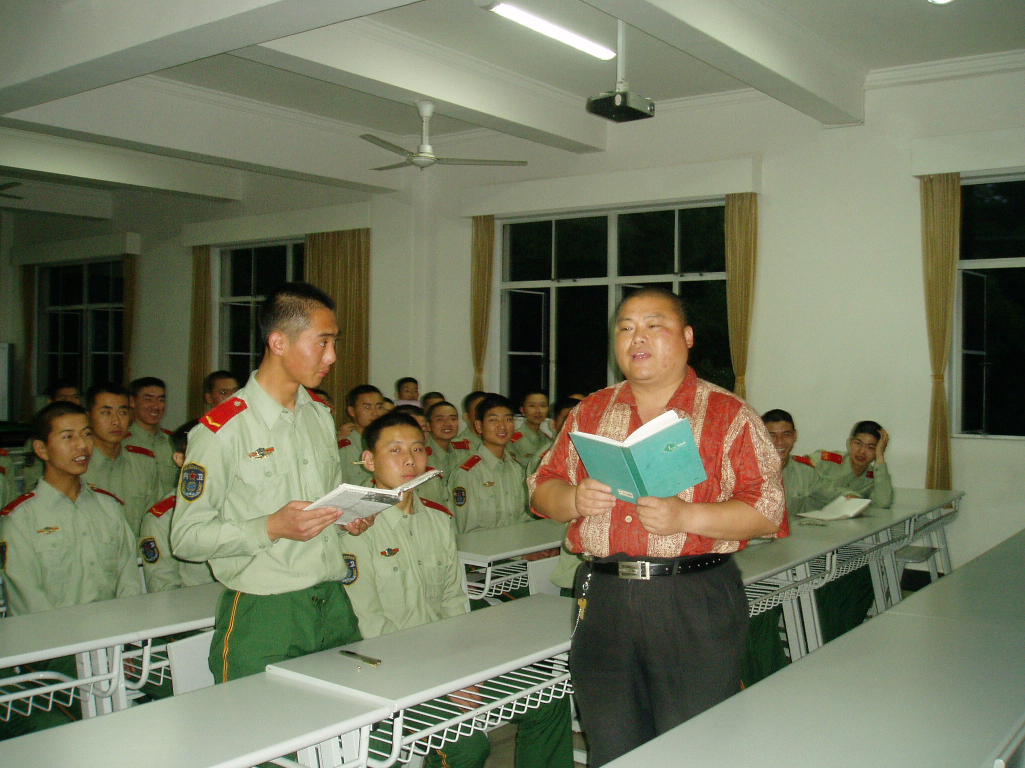 百度胖 老师吧上海市公安局轨道交通分局石宇玉老师求救 微信抖音快手百度贴吧百科图片视频知道搜索上海胖  ...